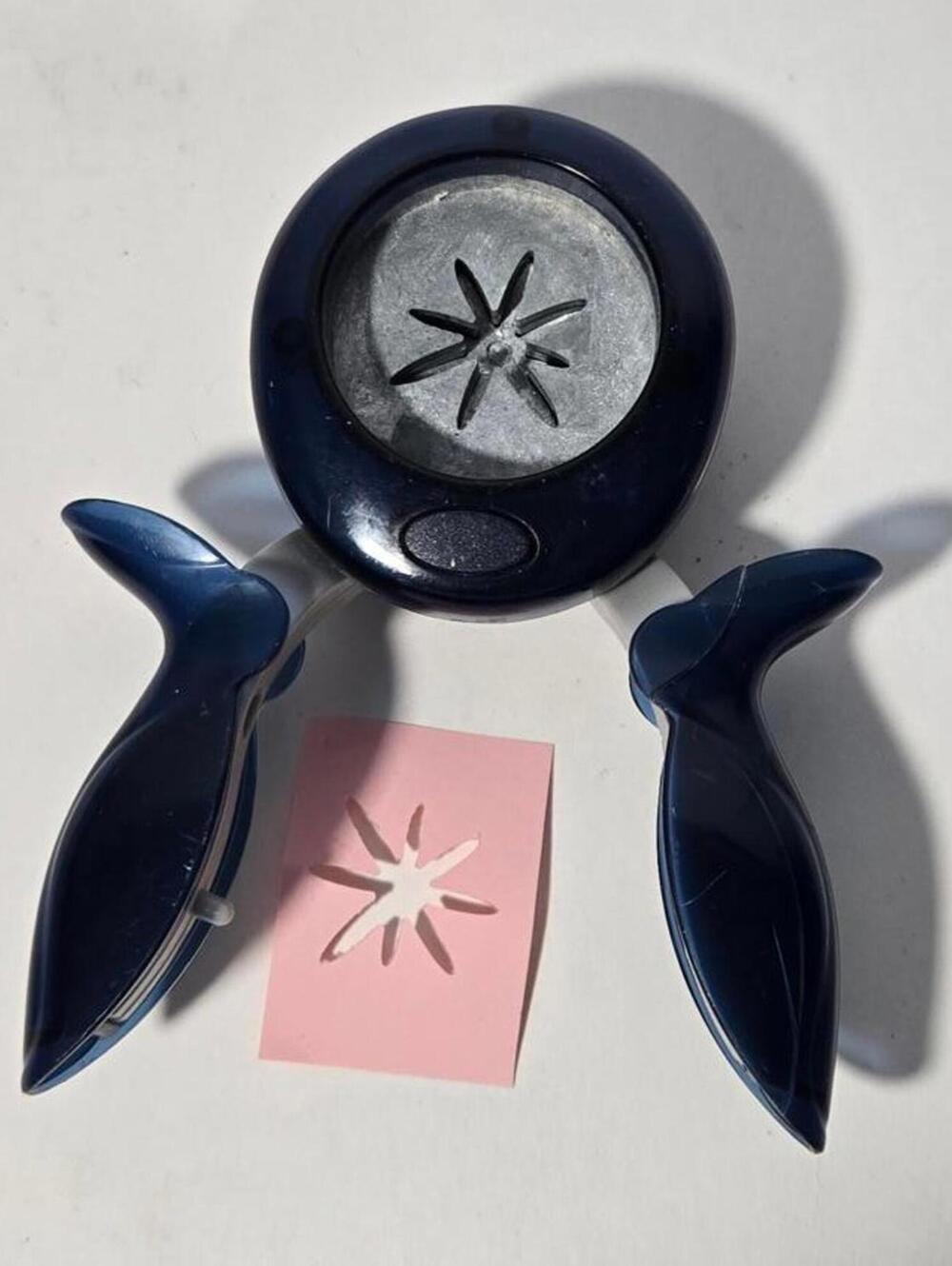 Fiskars Squeeze Punch / Starburst / Daisy / Works Well